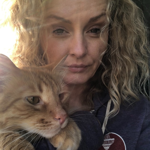 Meet your Posher, Kristie - Picture 7 of 7